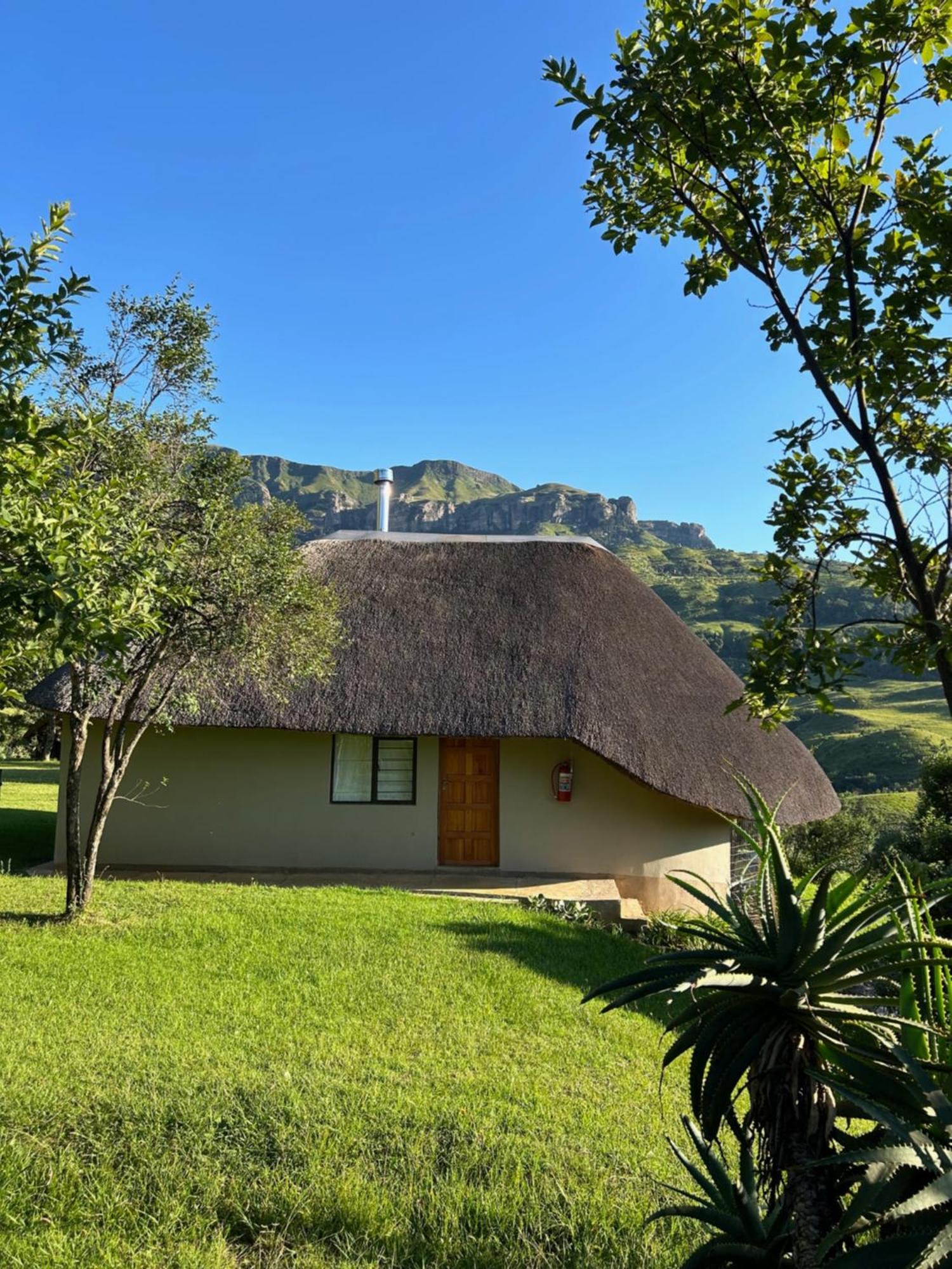 Villa Sungubala Eco Camp Bergville Esterno foto