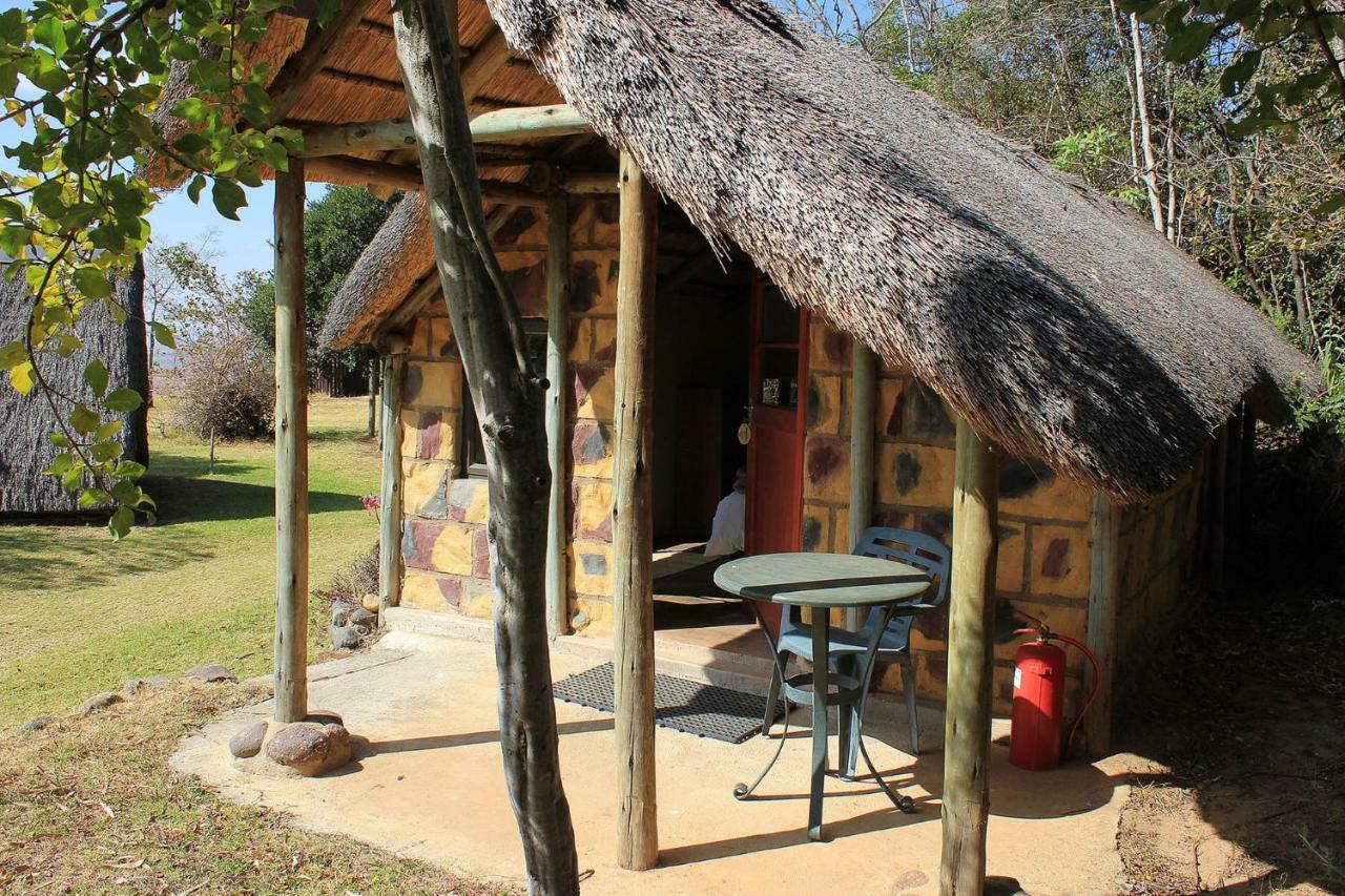 Villa Sungubala Eco Camp Bergville Esterno foto